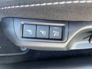 Fotografie des Opel Mokka GS AT Alcantara Kamera LED Sitzheizung PDC