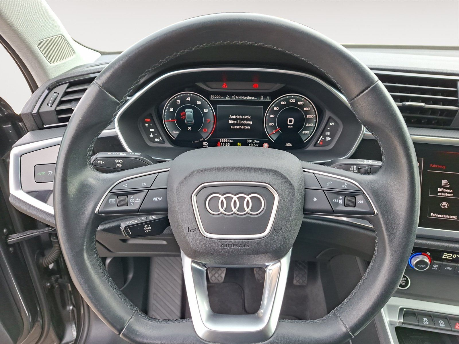 Audi Q3 35 TFSI S line Kamera SHZ el. Heck Navi LED foto 12