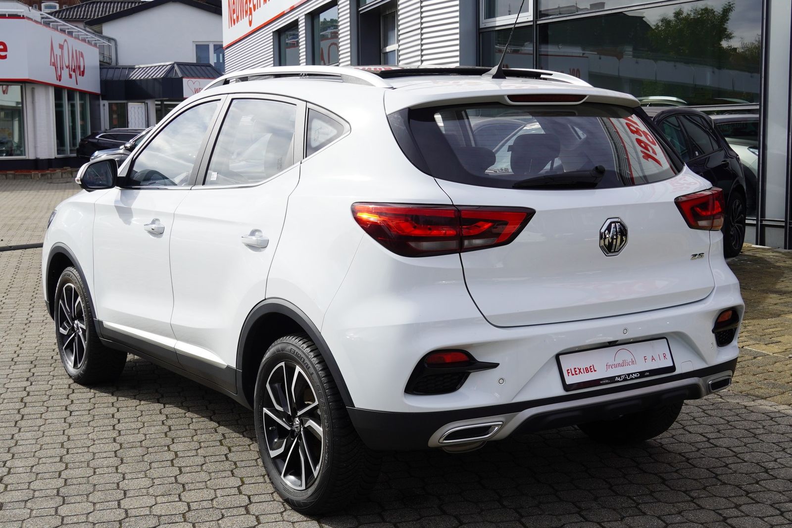 MG ZS