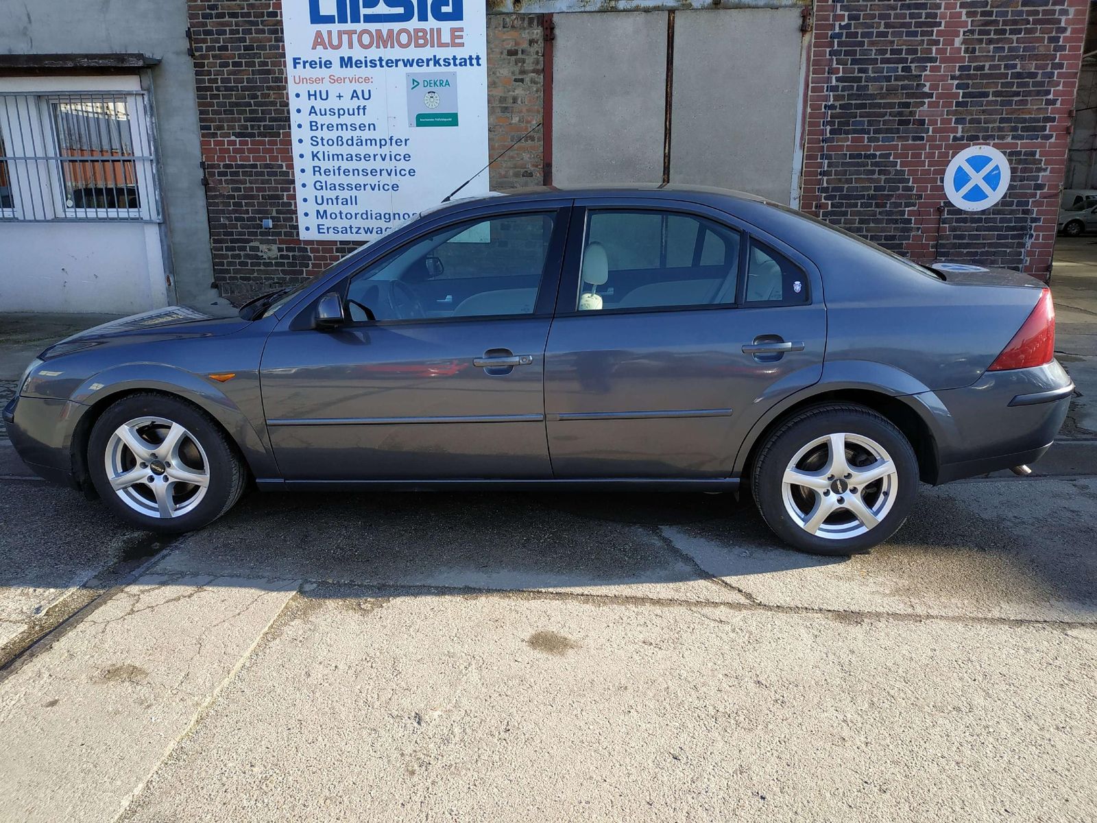 Mondeo Mondeo 1.8 Ghia/ TÜV NEU/ wenig KM/ Winte