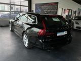 Volvo V90 Kombi Momentum Pro*Elektr. Sitze*Spurhaltass - Volvo V90 Benzin Gebrauchtwagen