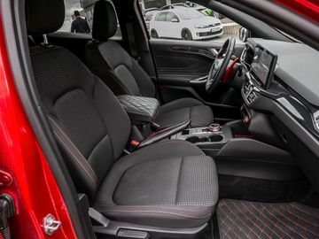 Ford Focus Turnier 1.5 ST-Line Kamera Navi LED