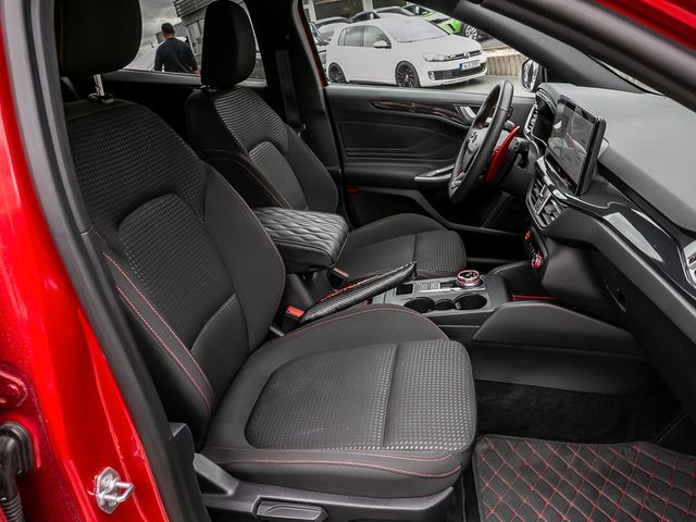 Ford Focus Turnier 1.5 ST-Line Kamera Navi LED