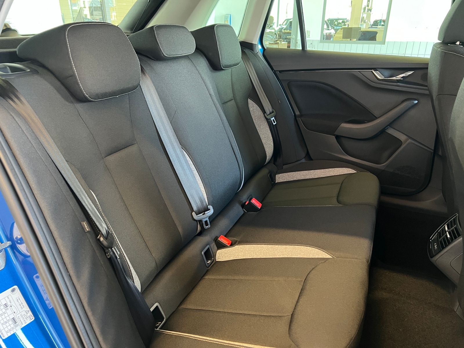 Fahrzeugabbildung SKODA Kamiq Selection 1.0 TSI DSG *AHK, LED, SmartLink