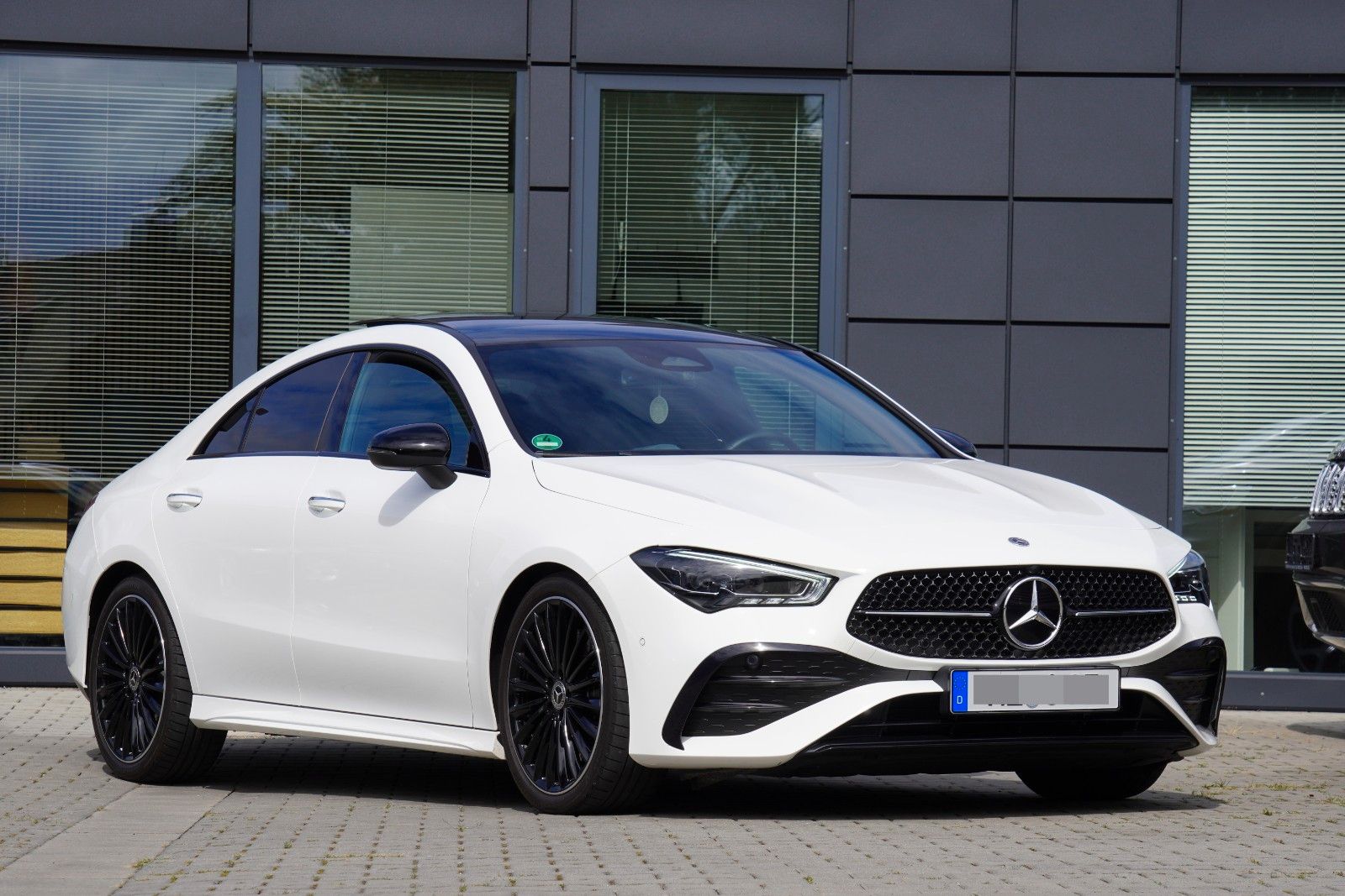 Mercedes-Benz CLA 250 4Matic AMG Line  *JUNGE STERNE*FACELIFT* foto 3