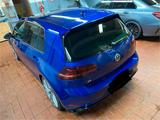 Volkswagen Golf 2.0 TSI BMT 4MOTION R ohne OPF (Mod. 2018) - mit Benzin-Antrieb: Blau, Leder, Metallic