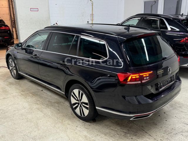 Volkswagen Passat Variant GTE*ACC*LED*Massage*DAB*Touch*