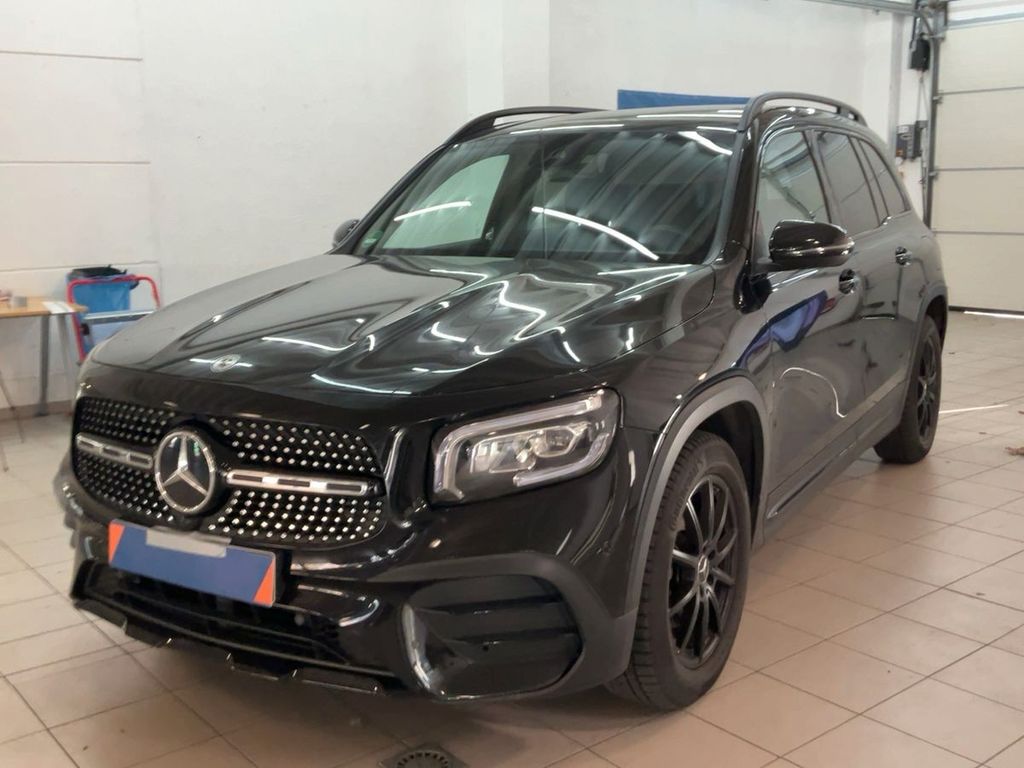 Image of Mercedes-Benz GLB 200