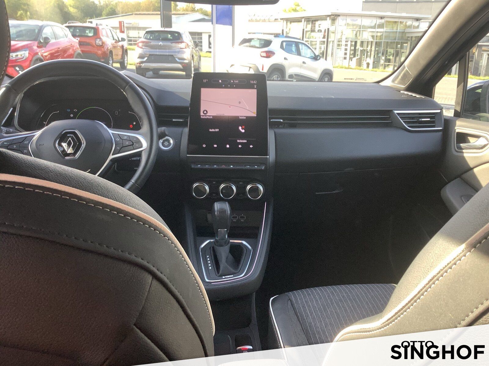 Fahrzeugabbildung Renault Clio V 1.6 E-TECH Hybrid 140 Intens (Euro 6d)