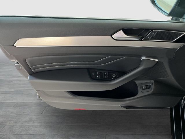 Passat Variant 2.0 TDI DSG Elegance Bluetooth