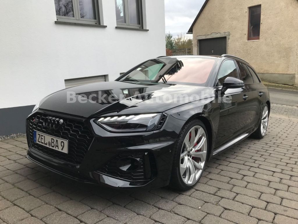 Audi RS4 Avant 2.9 TFSI quattro PANO/B&O/MASSAGE/8-FA
