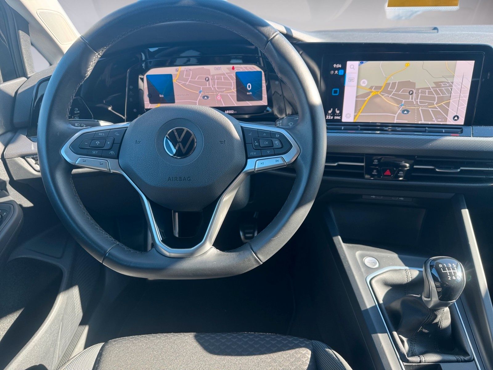 Fahrzeugabbildung Volkswagen Golf VIII Lim. Life ACTIVE 1.5 TSI