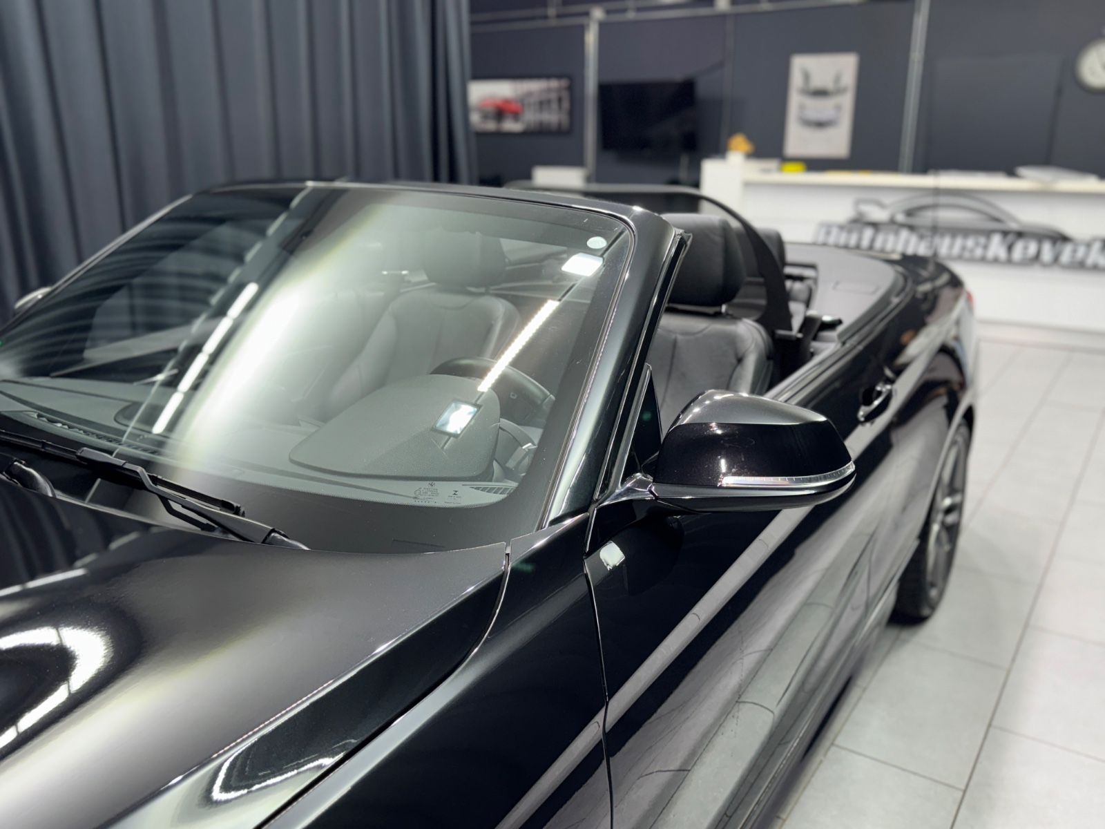 Fahrzeugabbildung BMW 220d Cabrio M Sport|LEDER|NAVI|AUTOMATIK|AHK|