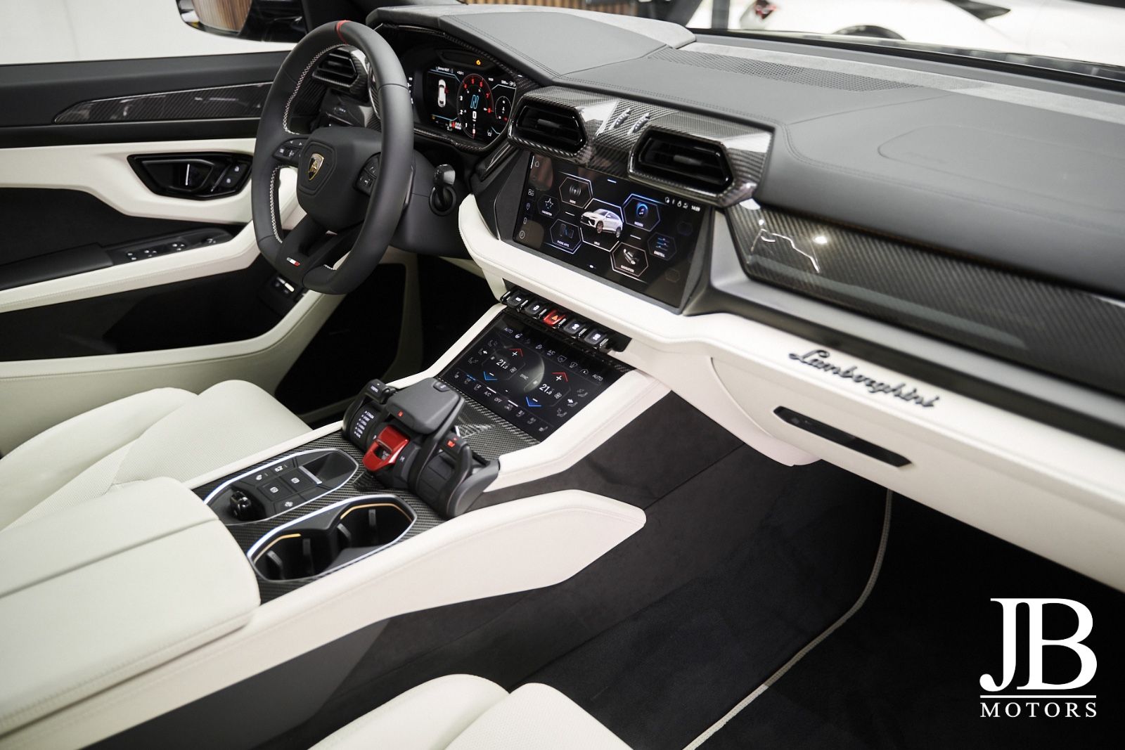 Fahrzeugabbildung Lamborghini Urus SE Panorama 3D B&O Carbon 23 Zoll