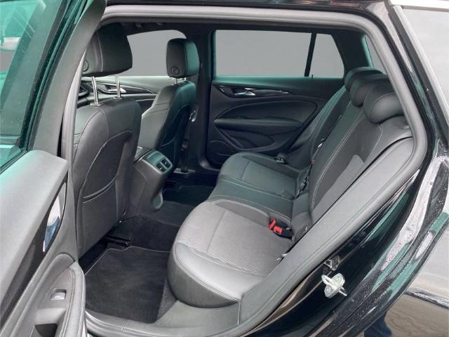 Opel Insignia Sports Tourer Elegance 1.5D MT LED+NAVI