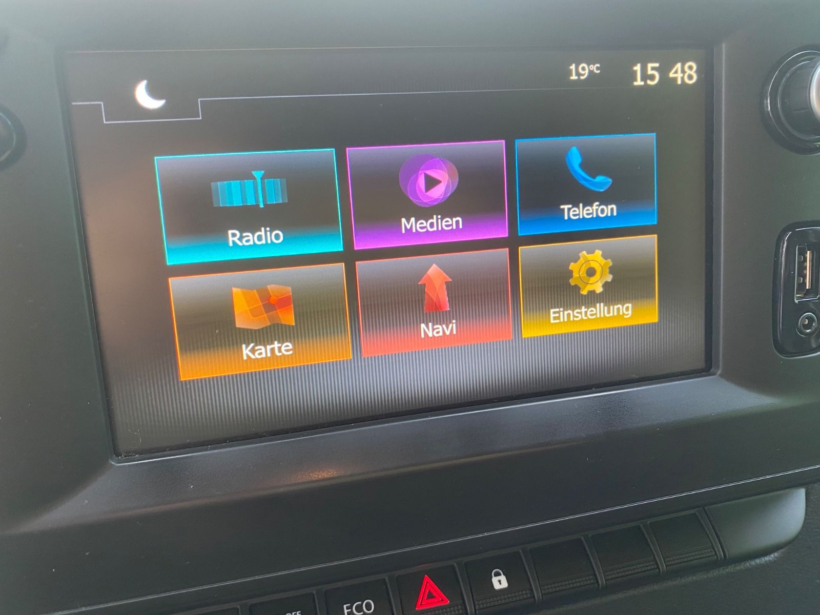 Fahrzeugabbildung Nissan NV400 Kastenwagen L4H3 3,5t COMFORT,1Hd,Navi,SHg