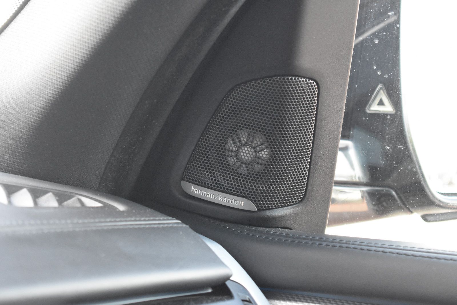 Fahrzeugabbildung BMW X5 M50d*RFK*XEN*PANO*H&K*NAVI*MIETKAUF