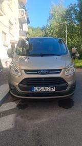 Ford Transit Custom - Ford Transit: Grün