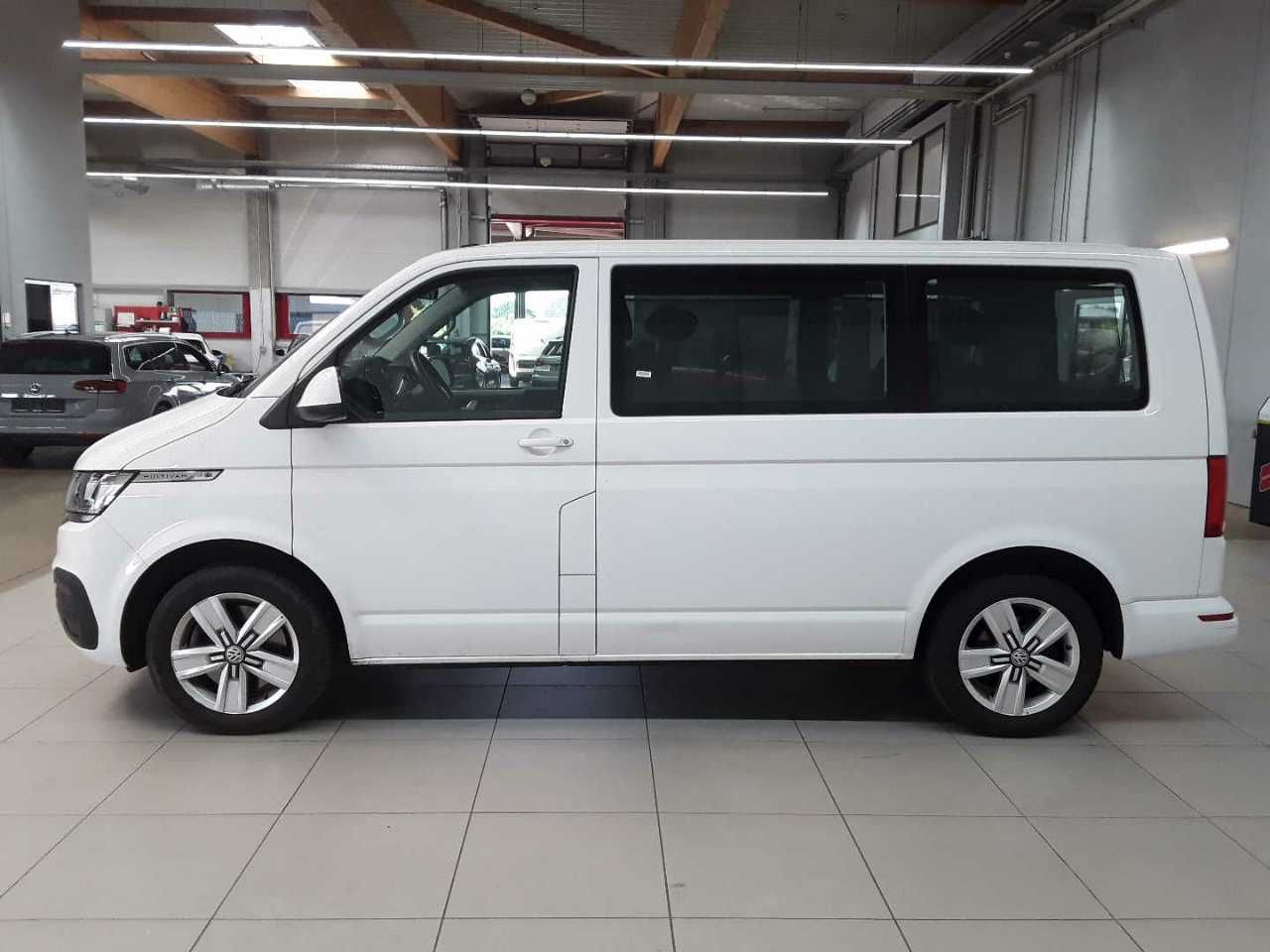 Volkswagen Multivan T6.1 4Mot 7 Si. AHK NAV PDC foto 6