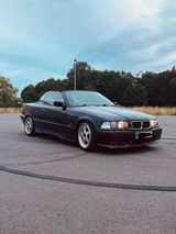 BMW E36 Cabrio 325i - BMW 325 aus 1994: 325i