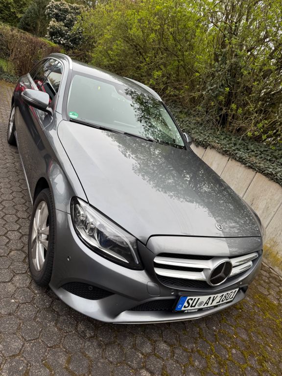 Image of Mercedes-Benz C 220