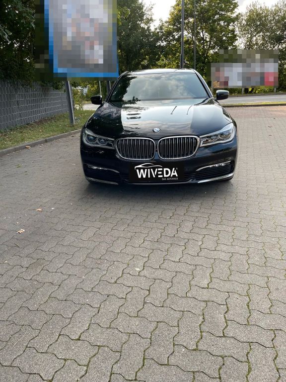 BMW 730