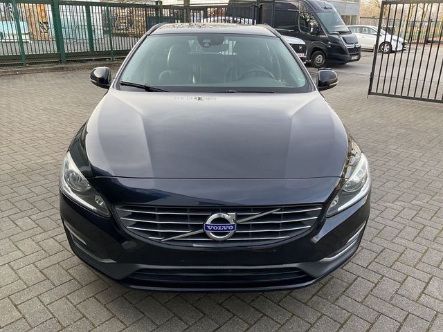 Volvo V60 Kombi Summum *Garantie, AHK, Automatik,uvm*