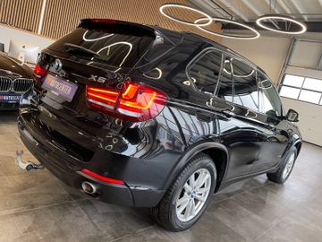 BMW X5 xDrive 30d *PANO*PDC*NAVI*LEDER*