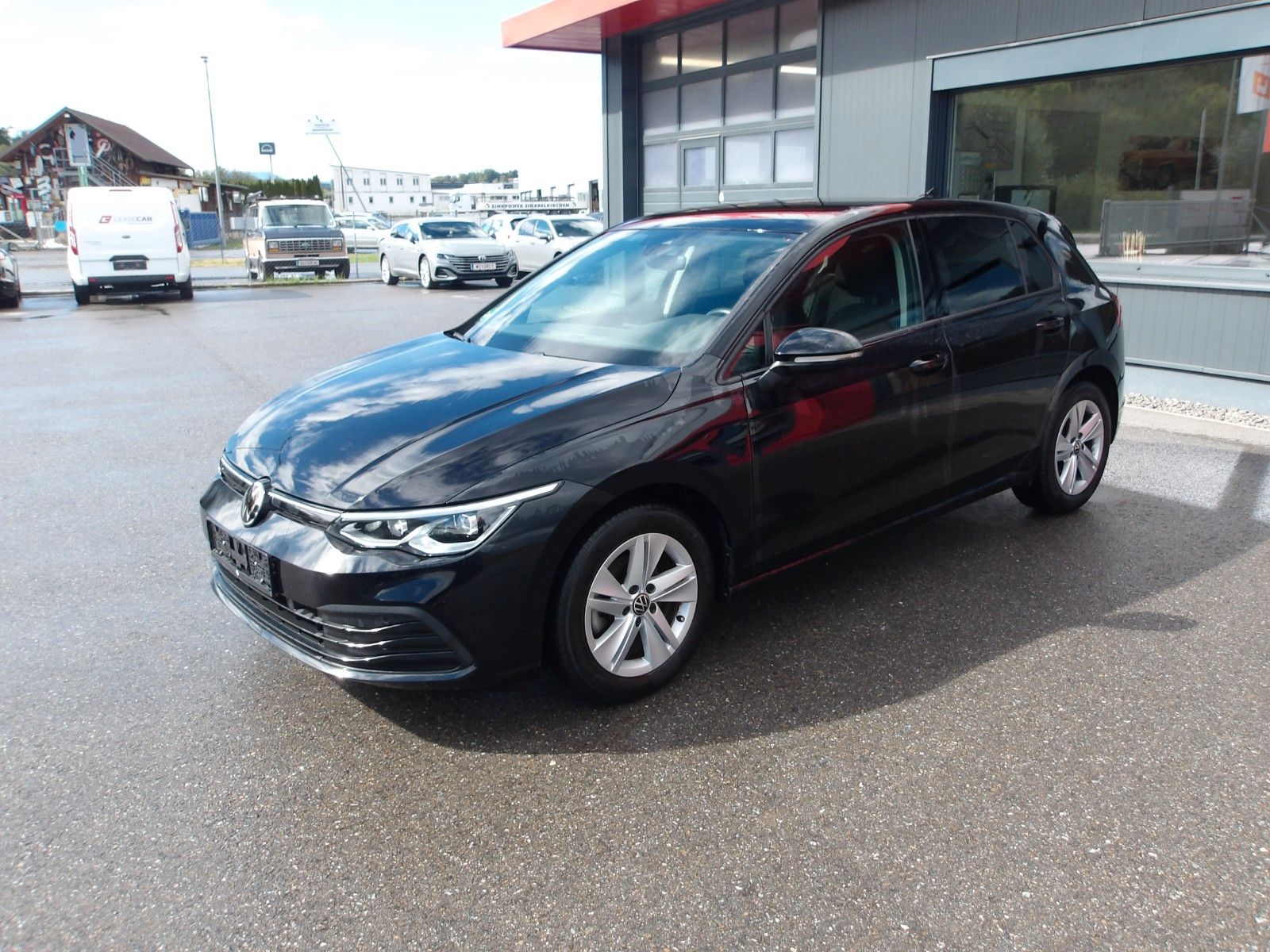 Volkswagen Golf VIII Lim. Life EXP € 13450.-