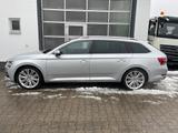 Skoda Superb Combi L&K 4x4/1.HD/MWST/NAVI/KAMERA/eSD - Skoda Superb: Standheizung