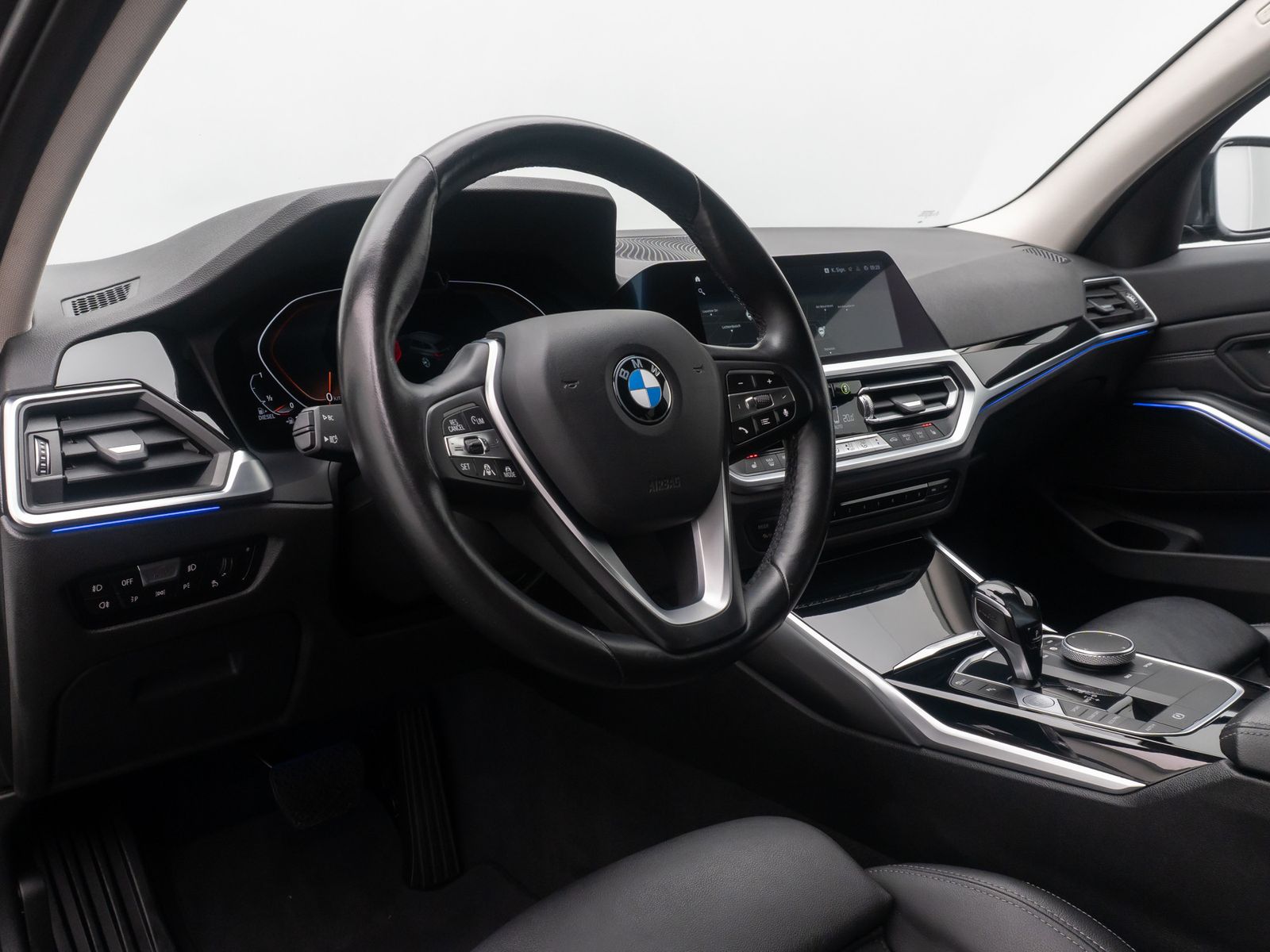 Fahrzeugabbildung BMW 320d xD Sport Line ACC Laser HUD DAB Alarm Leder