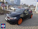 Volkswagen Golf GTI Performance PDC+SITZHZG+XENON+1. HAND - Volkswagen Golf: Gti1