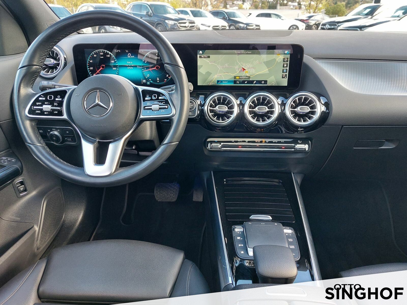 Fahrzeugabbildung Mercedes-Benz GLA 200 Progressive +AHK+Pano+Night+LED+Rü Kam+