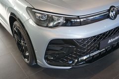 VW Tiguan 1.5 eTSI R-Line | Black Style | Pano | 20 VW Tiguan 1.5 eTSI R-Line | Black Style | Pano | 20