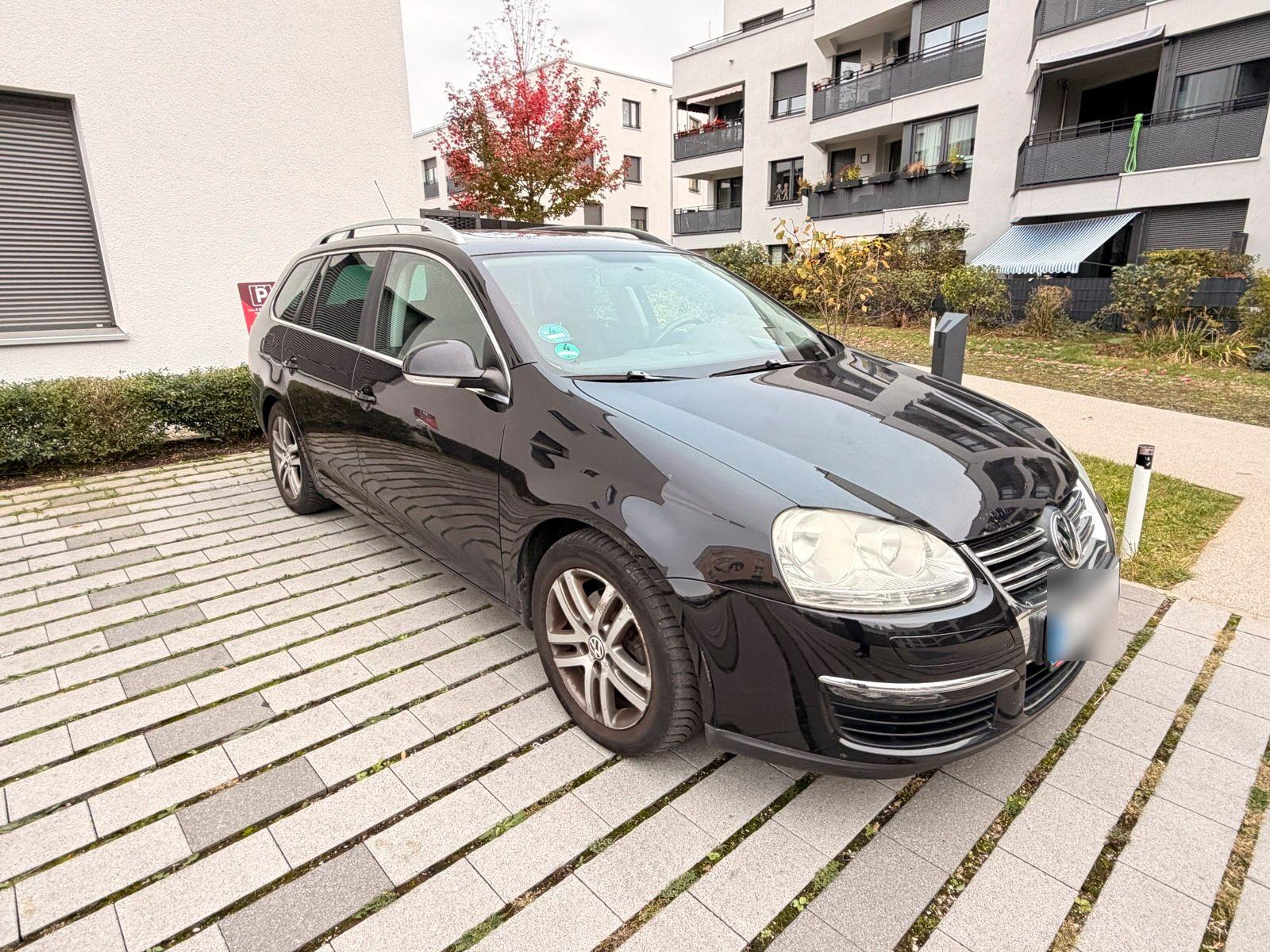 Volkswagen Golf 2008 — interior