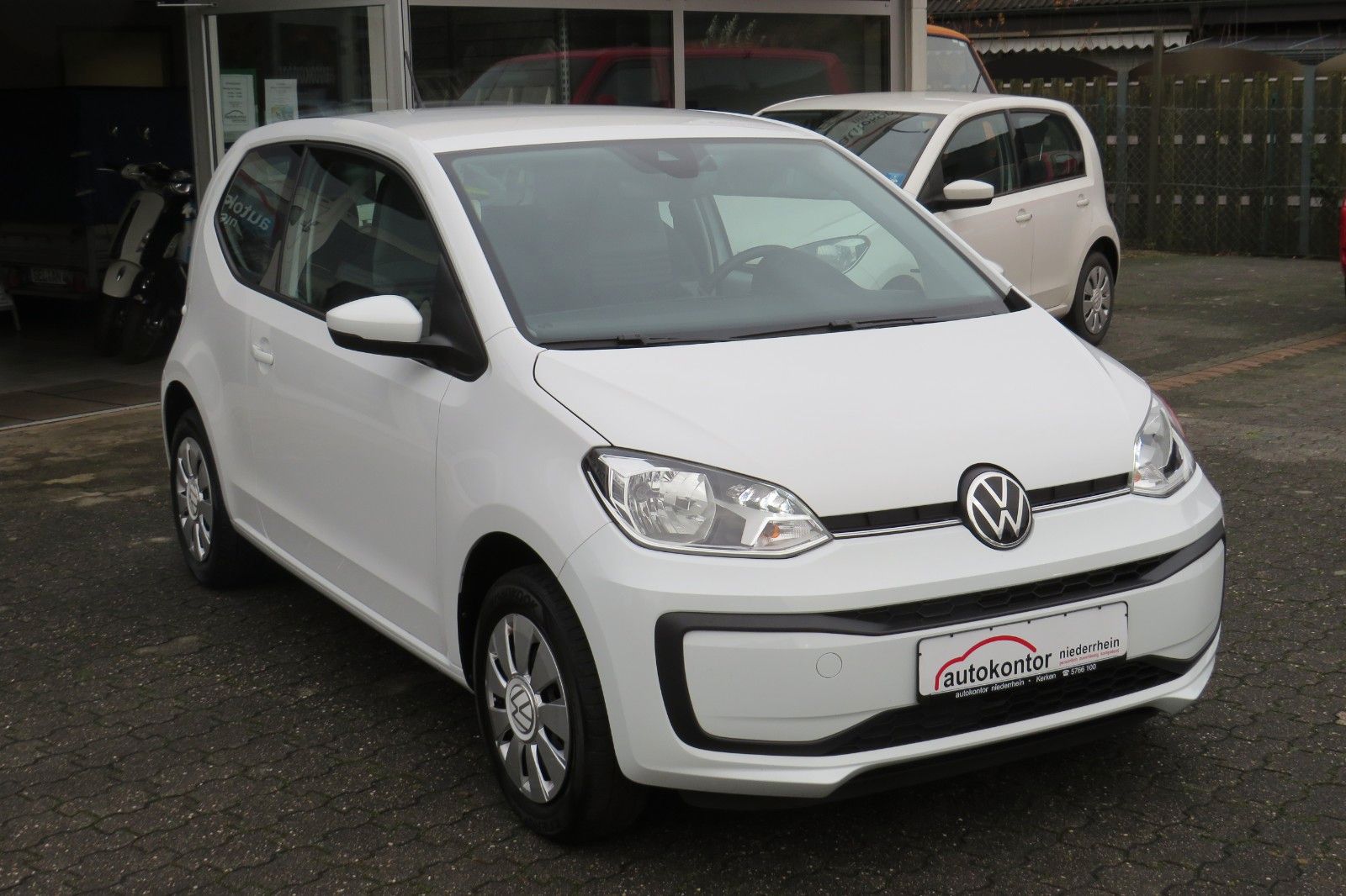 Fahrzeugabbildung Volkswagen up! KLIMA TELVOR MAPS&MORE TELVOR. 1.HD