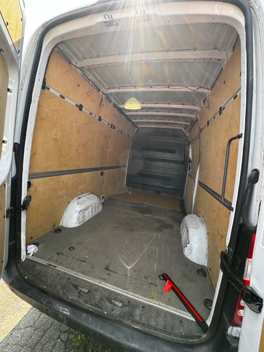 Fahrzeugabbildung Mercedes-Benz Sprinter Kasten L2H2 Motorschaden 316 CDI KLIMDI