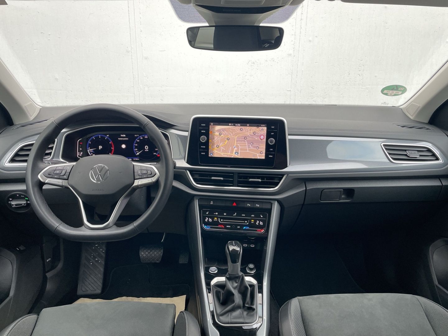 T-Roc 1.5TSI DSG Style Kamera/AHK/Matrix/ACC/Nav