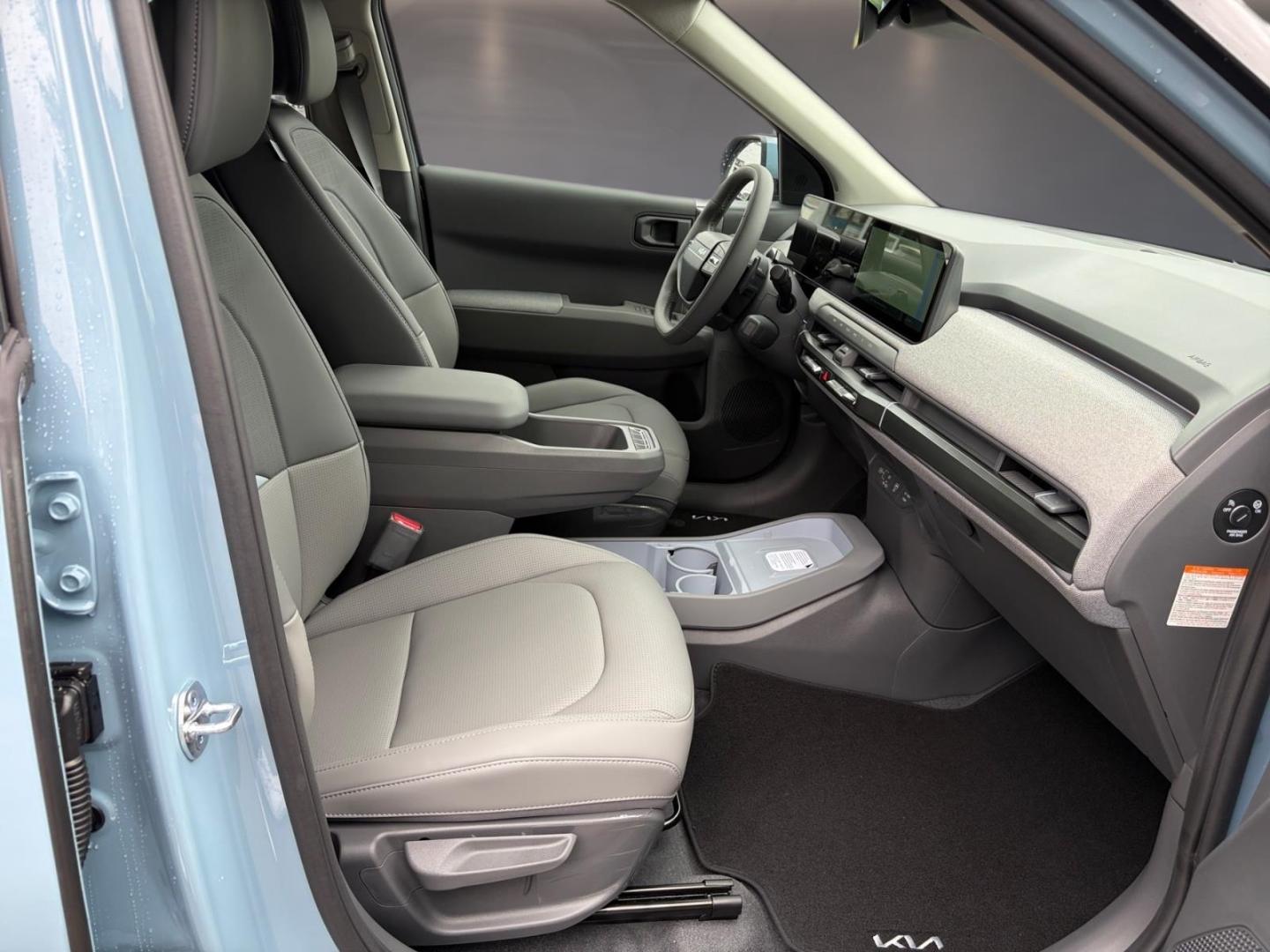 Kia EV3 Earth 58,3 kWh WIC BUS DG UPG DWP 19Z Navi D