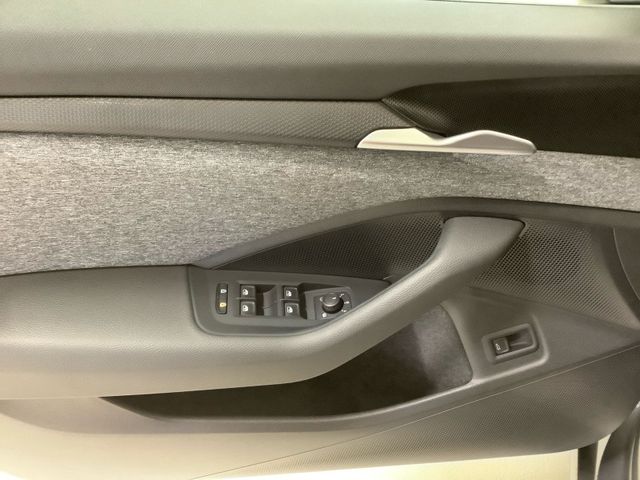 Superb Combi Selection110 kw TDI AHK NAVI MATRIX