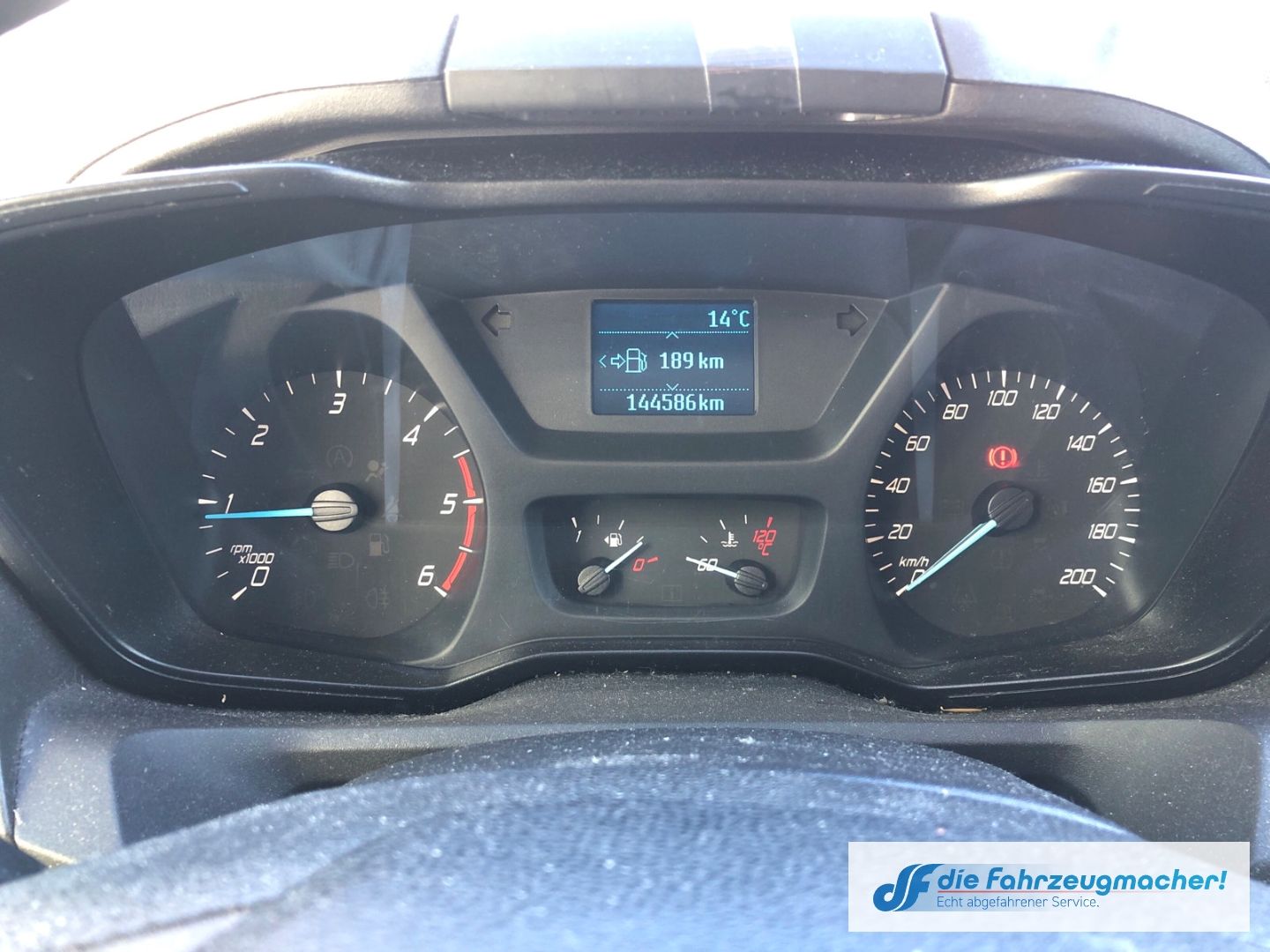 Fahrzeugabbildung Ford Transit Custom Kombi 300 L1 2.2 TDCi *2545