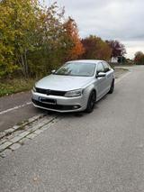 Volkswagen Jetta 1.6 tdi  Comfortline - Volkswagen Jetta aus 2012: TDI