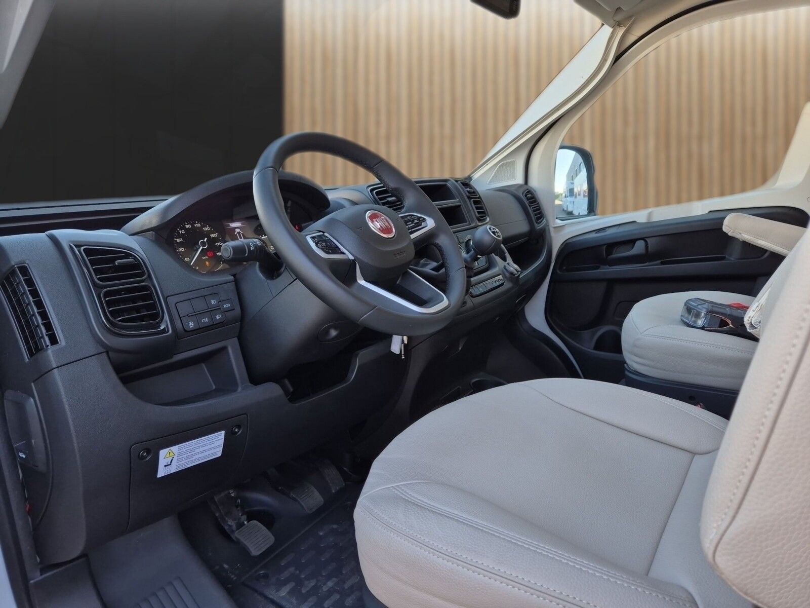 Fahrzeugabbildung Karmann Dexter DE 600 Concept Paket