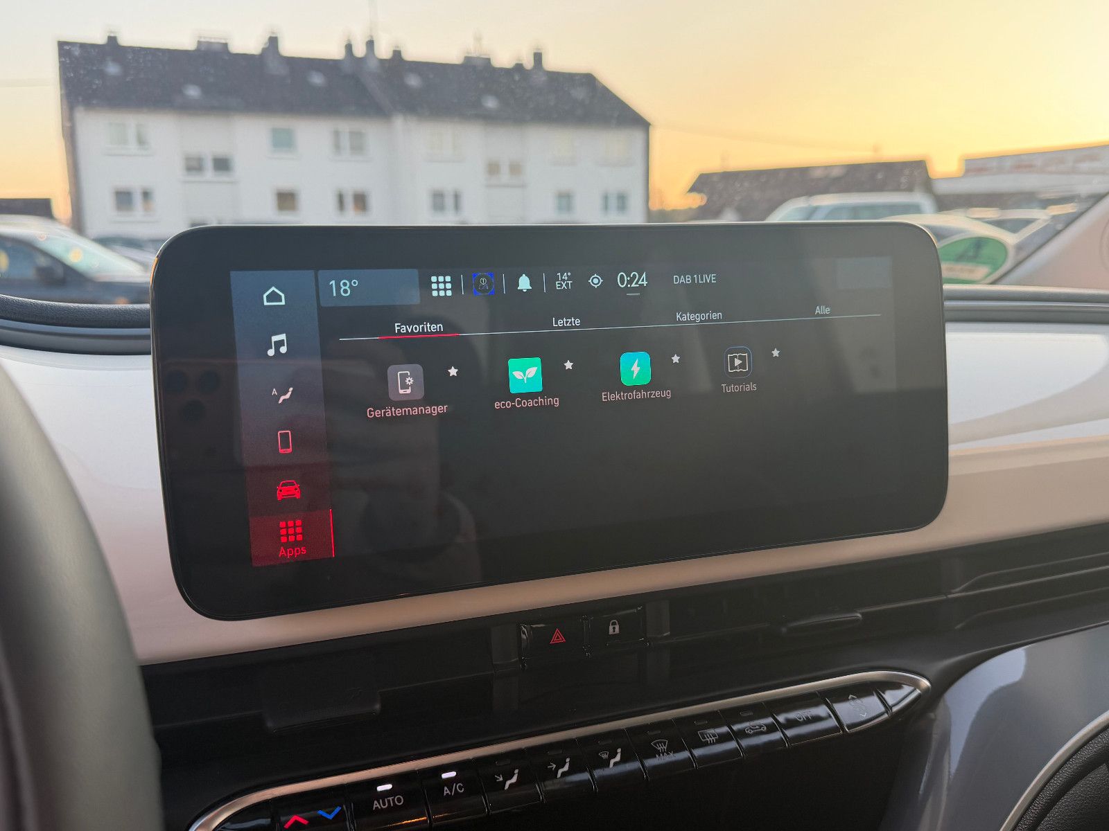 Fahrzeugabbildung Fiat 500e/TEMPOMAT/APPLE/KLIMA/SPURHALTEASSISTE