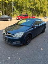 Opel Astra H Twin Top Cosmo - gebrauchte Opel Astra aus dem Jahr 2007