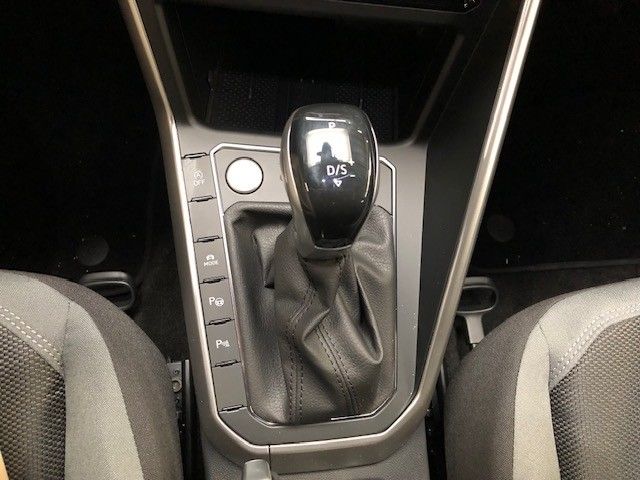 Fahrzeugabbildung Volkswagen Polo Style ''50 Jahre'' 1.0 TSI DSG Navi Digital
