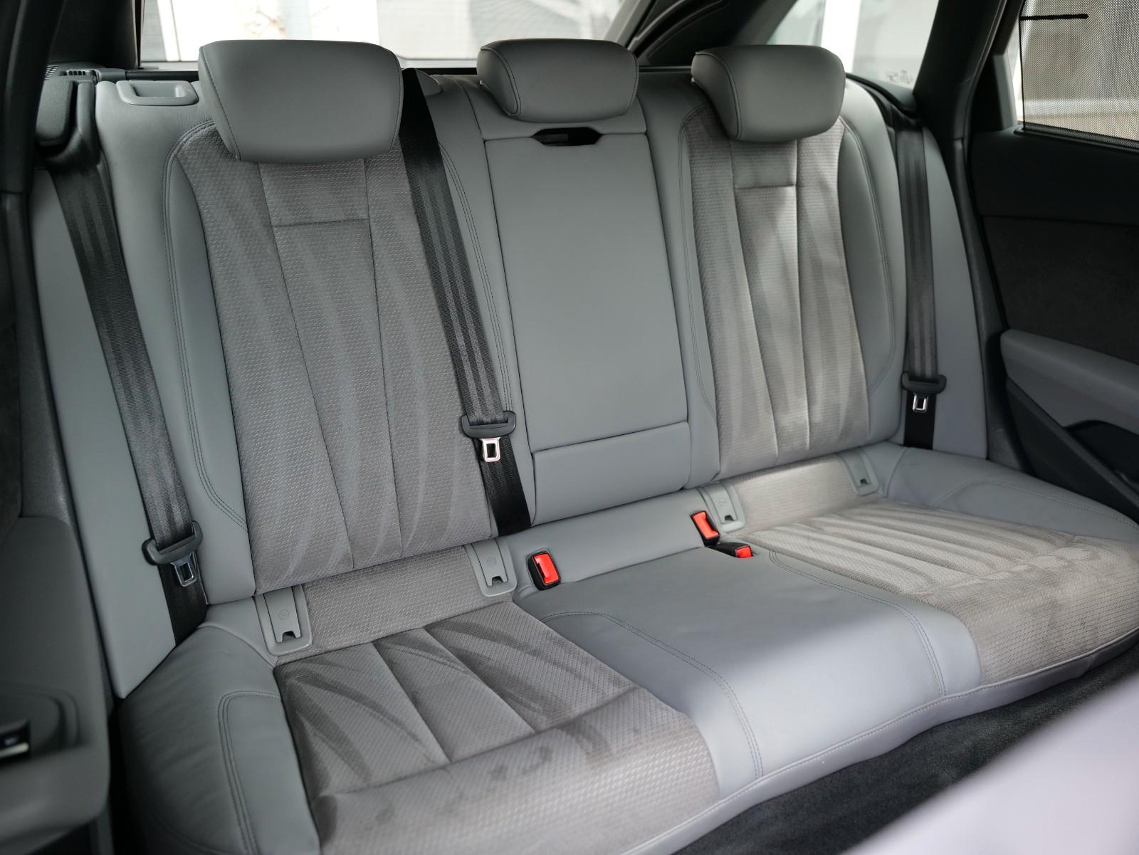 Car Image 26