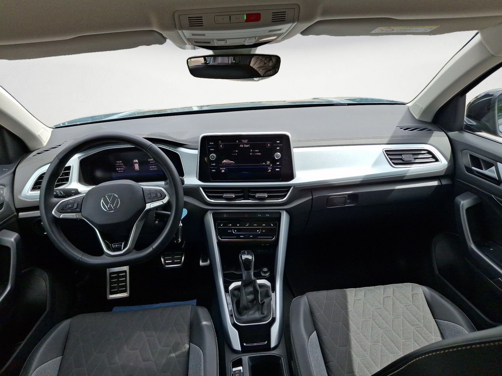 Volkswagen T-Roc - Bild 11