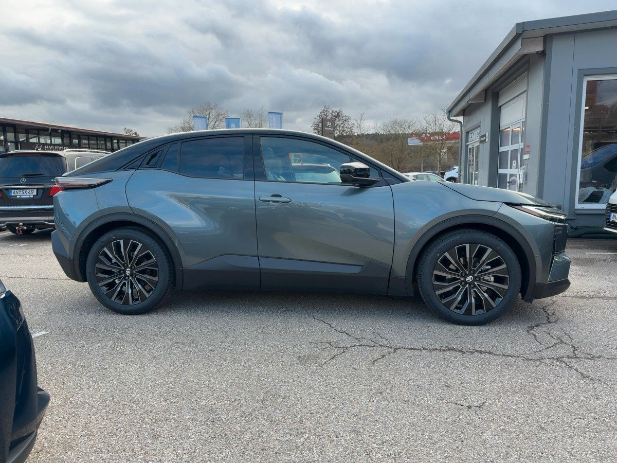 Fahrzeugabbildung Toyota C-HR+ 4x4 Lounge *Sky+Soundpaket *ACC *LED *SHZ*