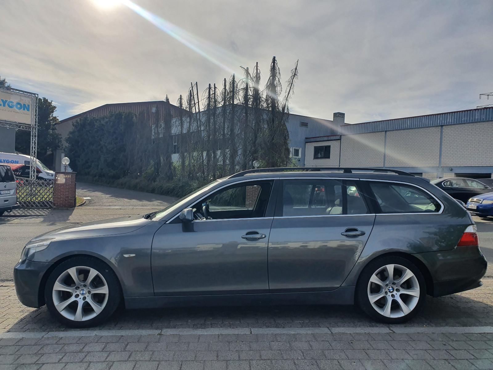 BMW 520 2006 — вигляд ззаду